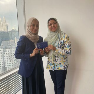 Congrats to all achievers! Cash Reward 🤩🤩🤩

Do not compare yourself to others. Stay focused on your own journey! 

#aiapublictakaful 
#zahinsolutionswisesolutions 
#joinus
#aiaelitelifeplanner